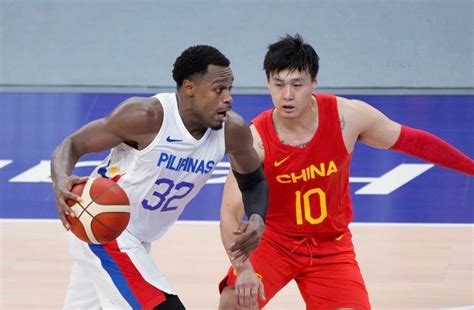 Brownlee saves day as Gilas Pilipinas stuns China in comeback .